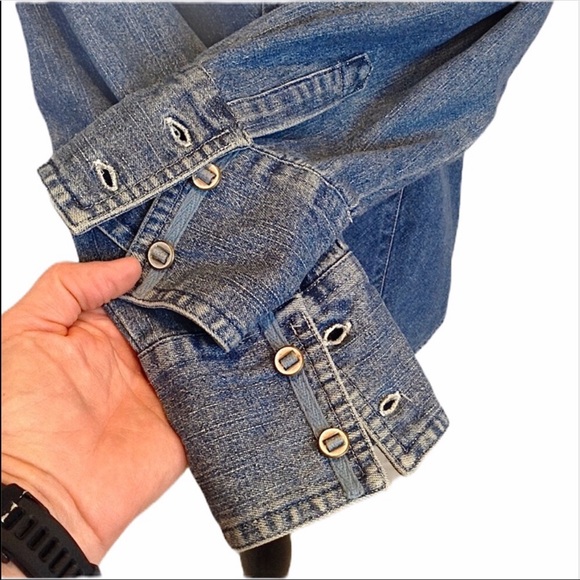 Bill Blass semi fitted long sleeve collared 100% cotton denim shirt - Picture 4 of 7